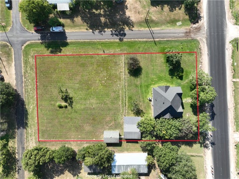 Tiny photo for 216 E Collins Street, Bremond, TX 76629 (MLS # 26009943)