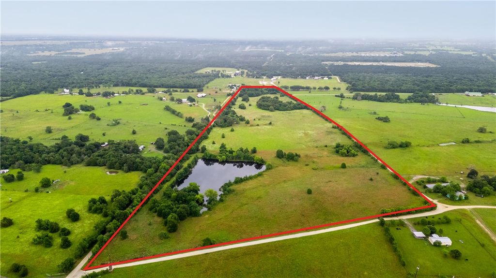 Photo of 48 Hobo Lane Lane, Madisonville, TX 77864 (MLS # 26005811)