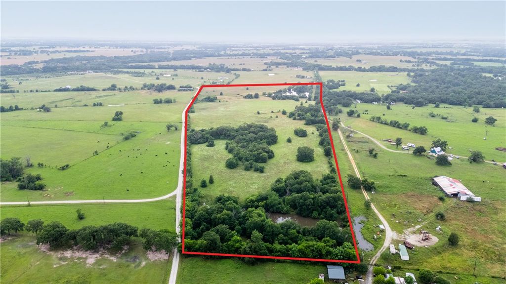 Photo of 48 Hobo Lane Lane, Madisonville, TX 77864 (MLS # 26005811)