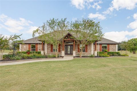 Photo of 1277 Fawn Lake Drive, Bryan, TX 77808 (MLS # 25010455)