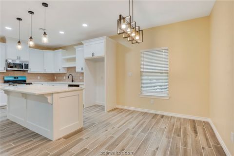 Tiny photo for 753 Bruin Trace Trce, Bryan, TX 77803 (MLS # 26004556)