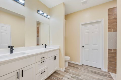 Tiny photo for 753 Bruin Trace Trce, Bryan, TX 77803 (MLS # 26004556)