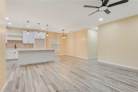 Tiny photo for 753 Bruin Trace Trce, Bryan, TX 77803 (MLS # 26004556)