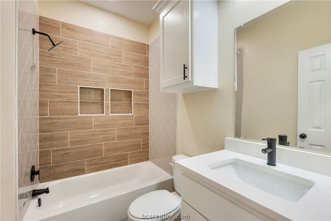 Tiny photo for 753 Bruin Trace Trce, Bryan, TX 77803 (MLS # 26004556)