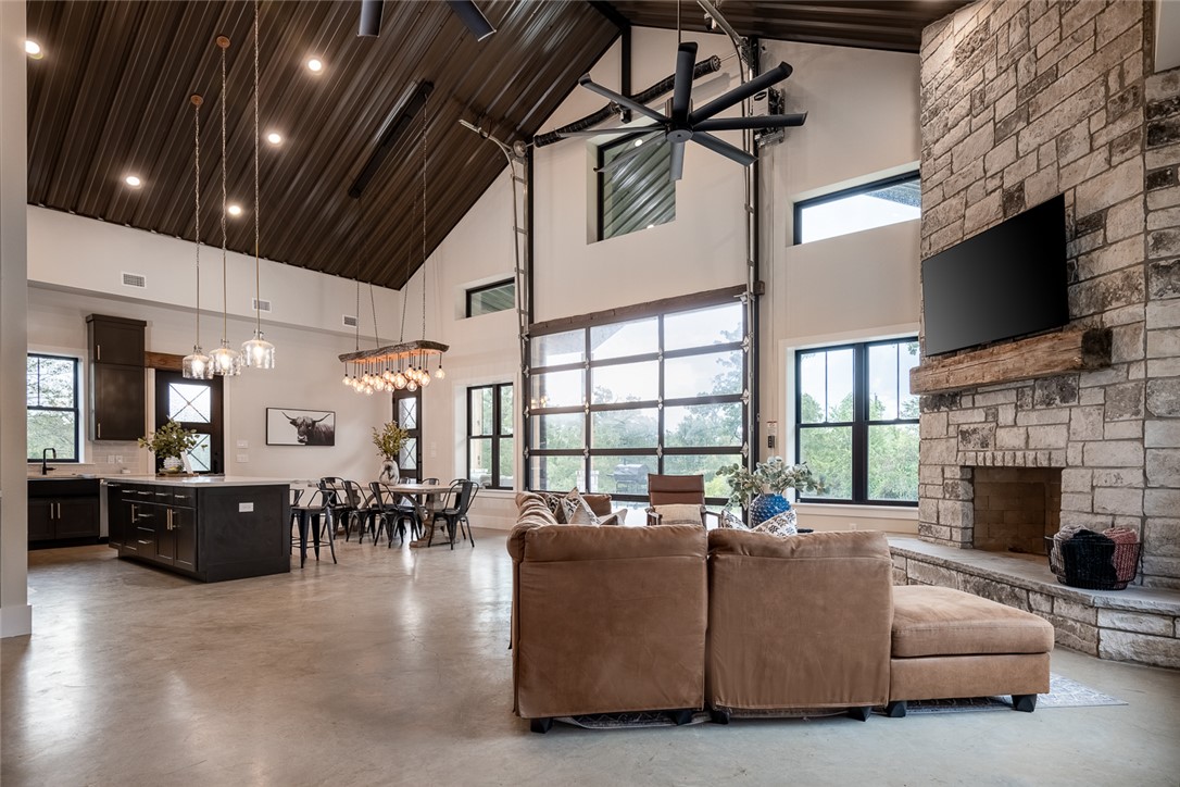 6876 Koppe Bridge Road