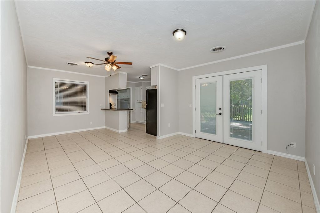 Photo of 504 Redbud Street, Caldwell, TX 77836 (MLS # 26004538)