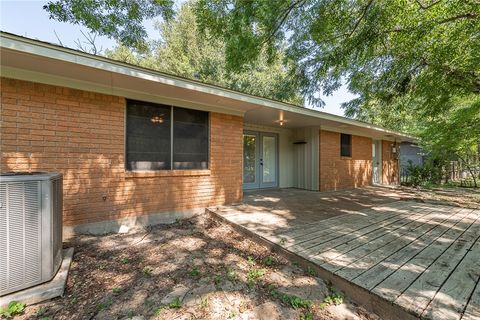 Tiny photo for 504 Redbud Street, Caldwell, TX 77836 (MLS # 26004538)