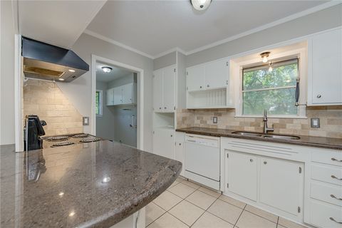 Tiny photo for 504 Redbud Street, Caldwell, TX 77836 (MLS # 26004538)