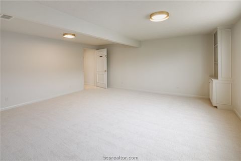 Tiny photo for 800 Dogwood Lane, Bryan, TX 77802 (MLS # 26006002)