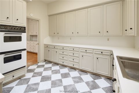 Tiny photo for 800 Dogwood Lane, Bryan, TX 77802 (MLS # 26006002)