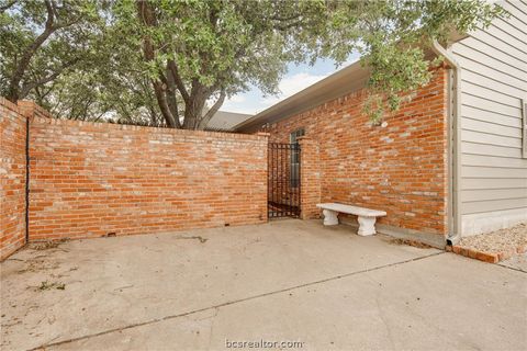 Tiny photo for 800 Dogwood Lane, Bryan, TX 77802 (MLS # 26006002)
