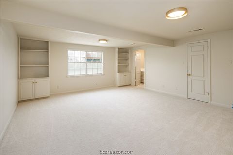 Tiny photo for 800 Dogwood Lane, Bryan, TX 77802 (MLS # 26006002)