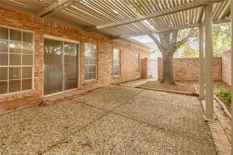 Tiny photo for 800 Dogwood Lane, Bryan, TX 77802 (MLS # 26006002)