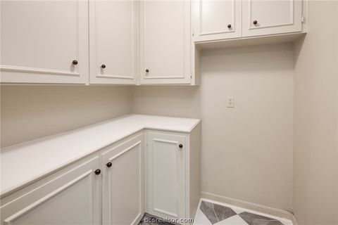 Tiny photo for 800 Dogwood Lane, Bryan, TX 77802 (MLS # 26006002)
