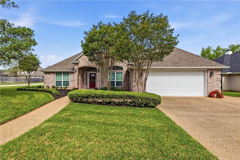 Photo of 401 Sapphire Drive, College Station, TX 77844 (MLS # 26003832)