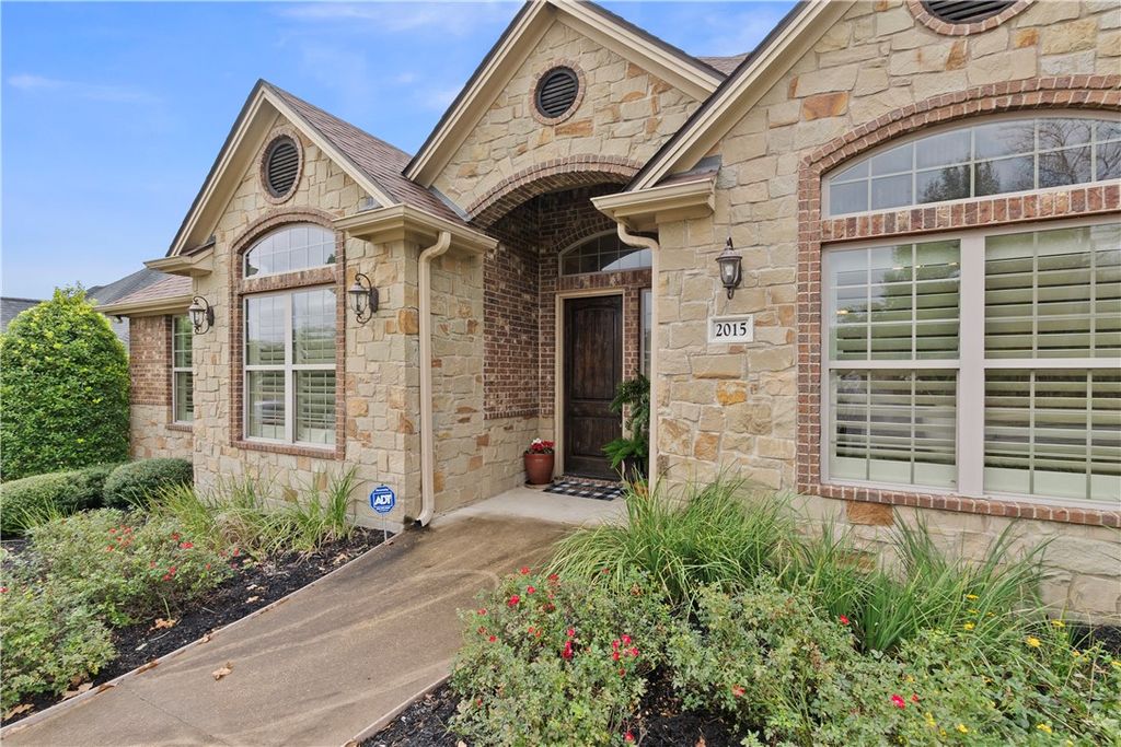 Photo of 2015 Lola Lane, Bryan, TX 77807 (MLS # 25012317)