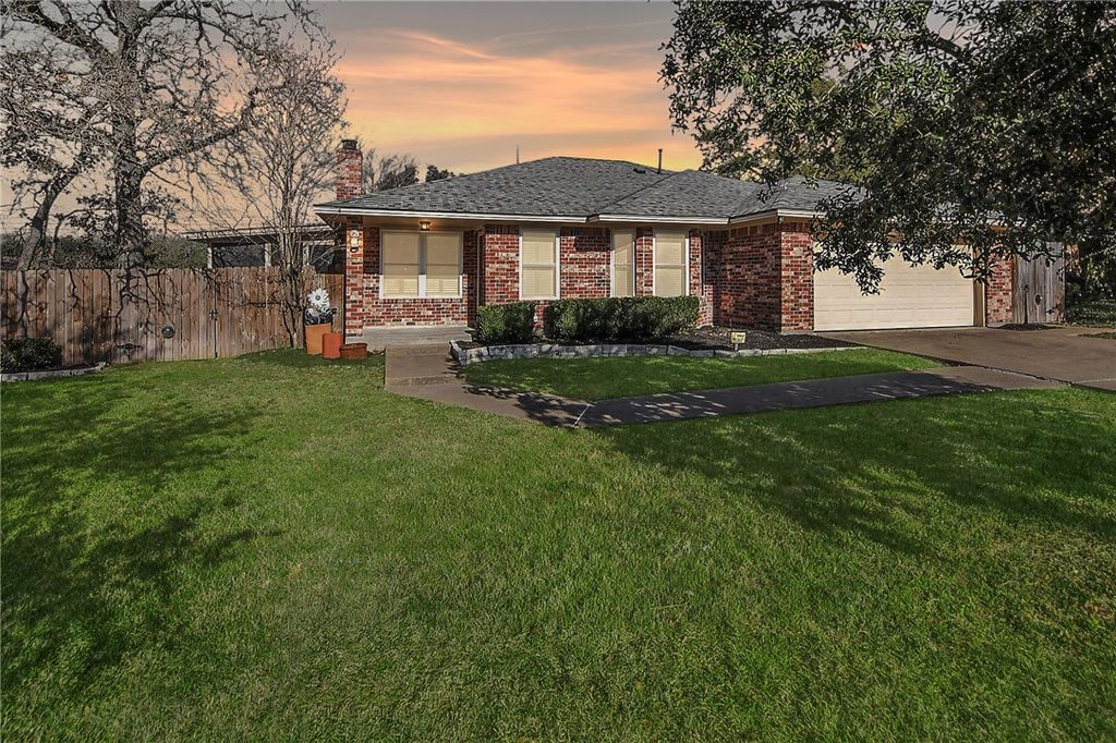 Photo of 3601 Brighton Drive, Bryan, TX 77802 (MLS # 26000629)