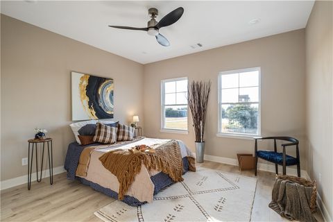 Tiny photo for 802 Parker Ave N, Bryan, TX 77803 (MLS # 26003230)