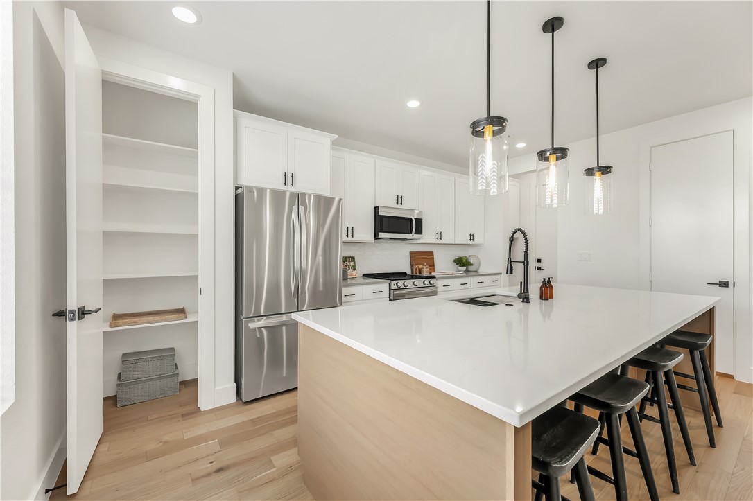 College Station, Texas 77840, United States, 4 Bedrooms Bedrooms, ,5 BathroomsBathrooms,Residential,Active,200628