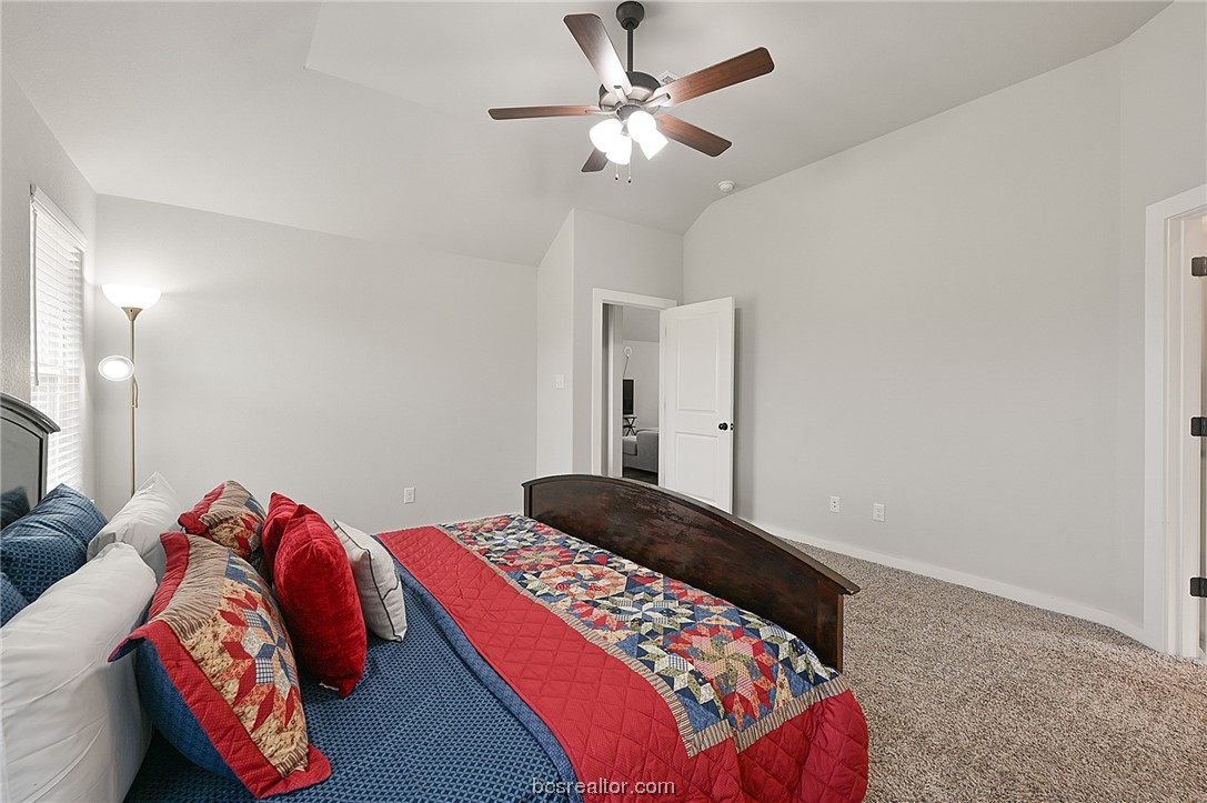 College Station, Texas 77845, United States, 4 Bedrooms Bedrooms, ,2 BathroomsBathrooms,Residential,Pending,65684