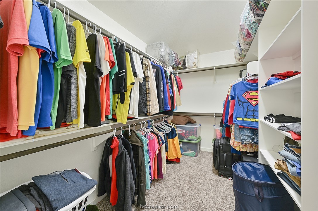 College Station, Texas 77845, United States, 4 Bedrooms Bedrooms, ,2 BathroomsBathrooms,Residential,Pending,65684