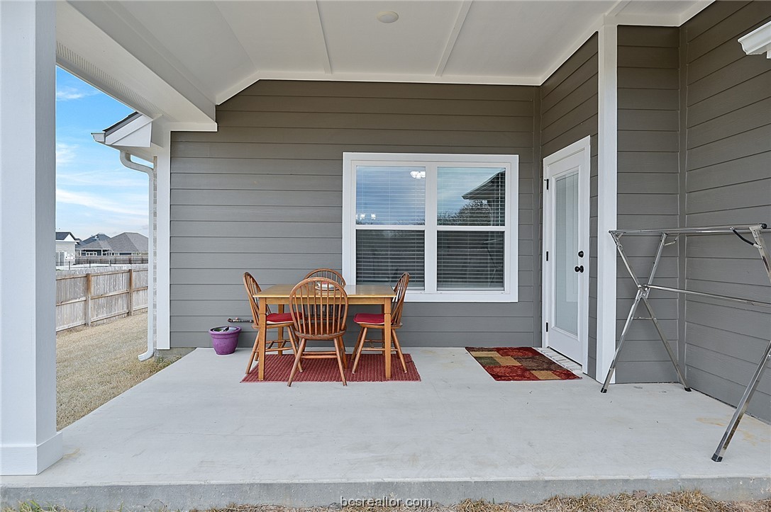 College Station, Texas 77845, United States, 4 Bedrooms Bedrooms, ,2 BathroomsBathrooms,Residential,Pending,65684