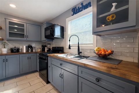 Photo of 1010 Clay Circle, Somerville, TX 77879 (MLS # 26001667)