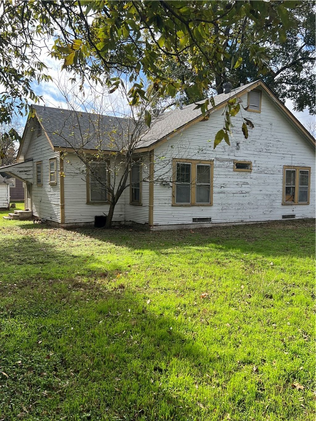 Photo of 506 Fulton Street, Hearne, TX 77859 (MLS # 25012683)