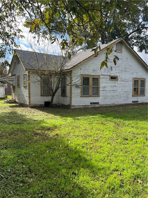 Tiny photo for 506 Fulton Street, Hearne, TX 77859 (MLS # 25012683)