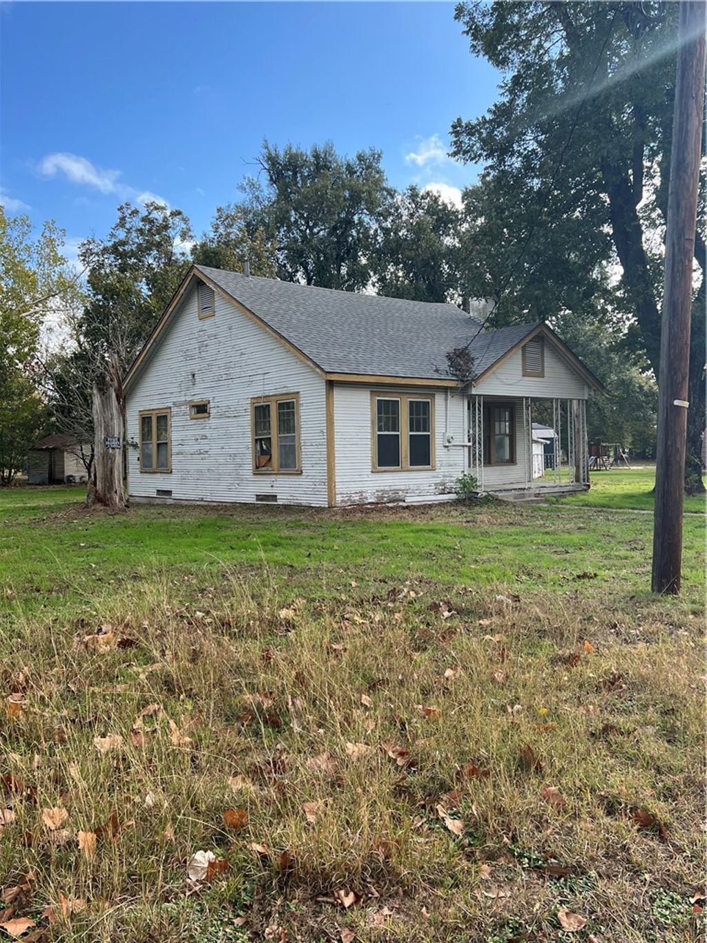 Photo of 506 Fulton Street, Hearne, TX 77859 (MLS # 25012683)