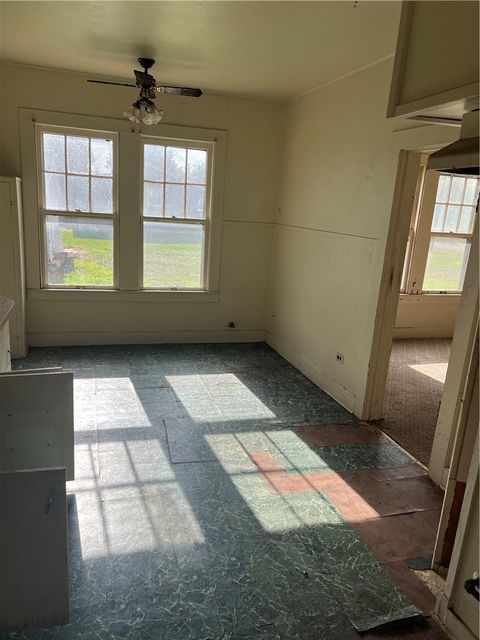 Tiny photo for 506 Fulton Street, Hearne, TX 77859 (MLS # 25012683)