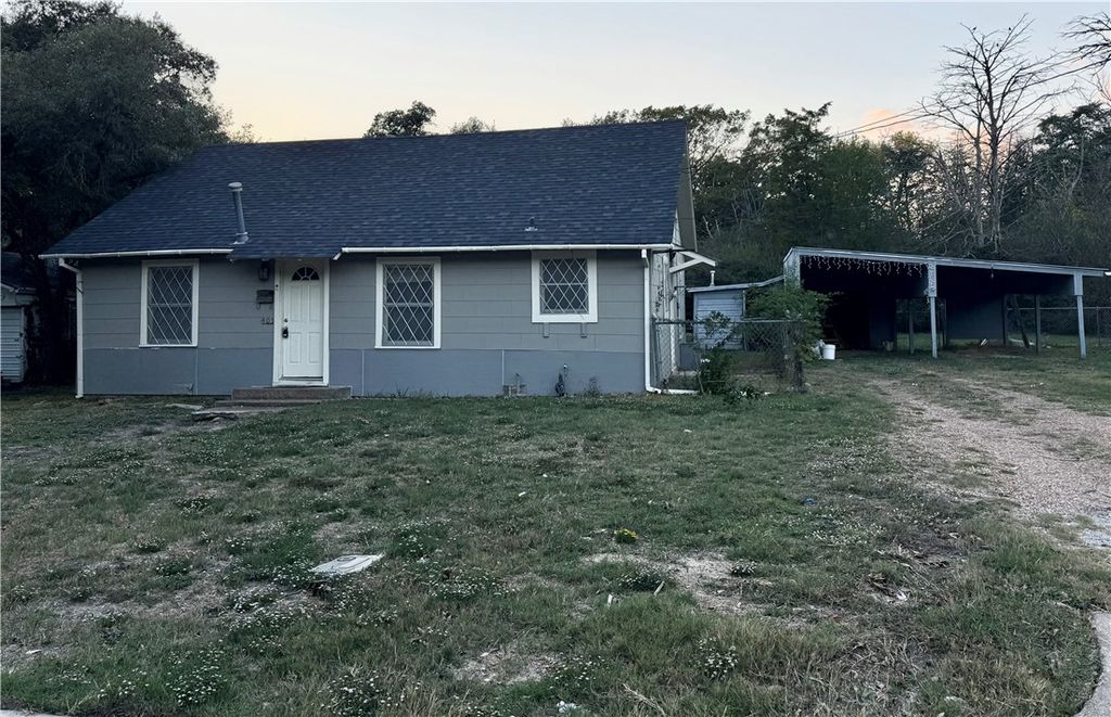 Photo of 405 Emmett Street, Bryan, TX 77802 (MLS # 25012605)