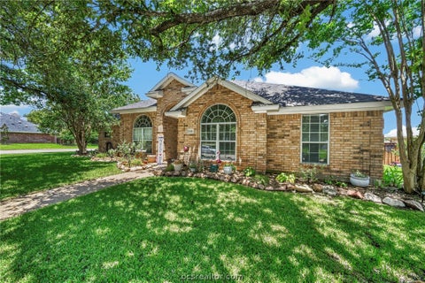 Tiny photo for 2301 Kuykendall Circle, Bryan, TX 77808 (MLS # 26010694)