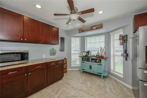 Tiny photo for 2009 Cobblestone Lane, Bryan, TX 77807 (MLS # 26005534)