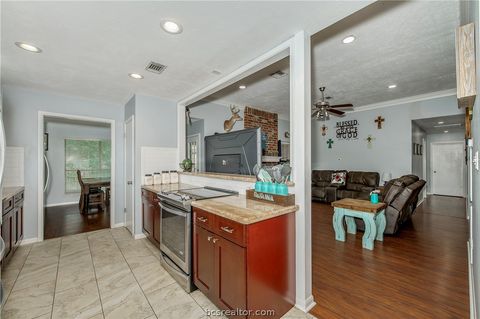 Tiny photo for 2009 Cobblestone Lane, Bryan, TX 77807 (MLS # 26005534)