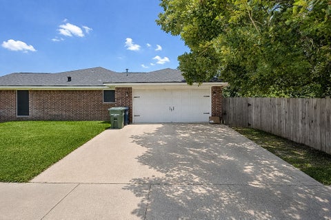 Tiny photo for 6200 Trellick Court, Bryan, TX 77802 (MLS # 26010263)