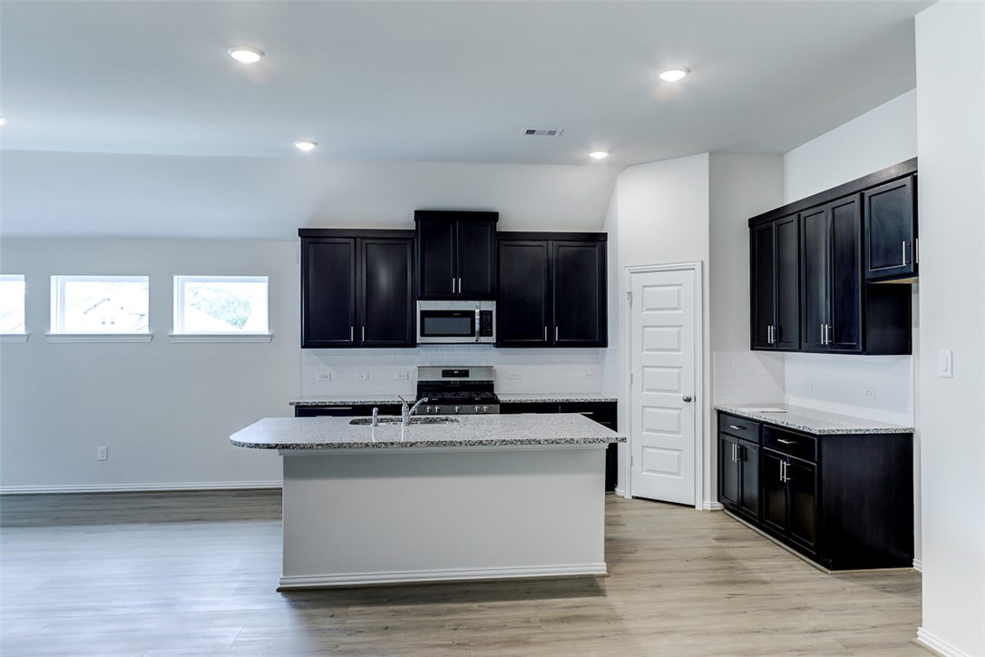 College Station, Texas 77845, United States, 4 Bedrooms Bedrooms, ,3 BathroomsBathrooms,Residential,Active,128965