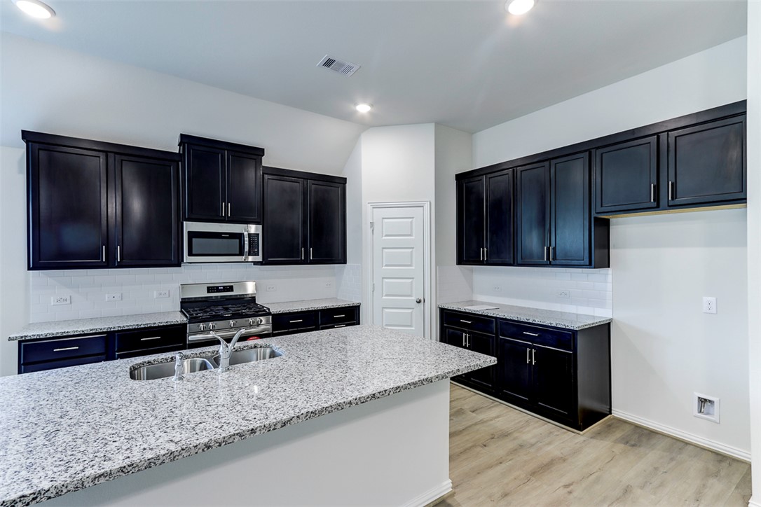 College Station, Texas 77845, United States, 4 Bedrooms Bedrooms, ,3 BathroomsBathrooms,Residential,Active,128965