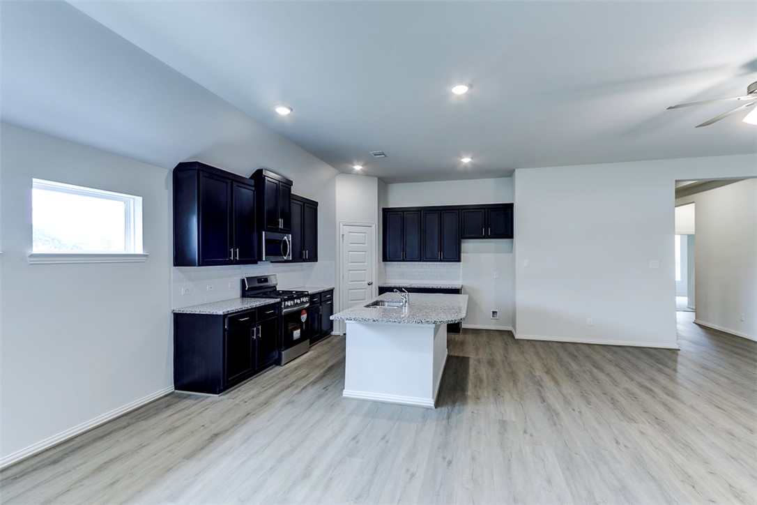 College Station, Texas 77845, United States, 4 Bedrooms Bedrooms, ,3 BathroomsBathrooms,Residential,Active,128965