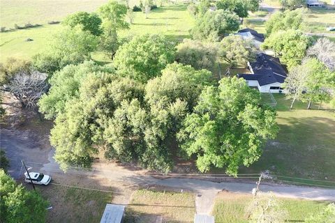 Tiny photo for 4 W Manning Street, Madisonville, TX 77864 (MLS # 26003782)