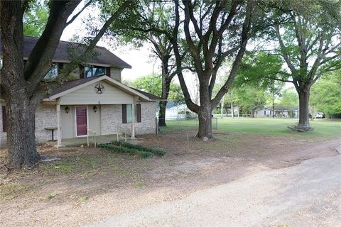 Tiny photo for 4 W Manning Street, Madisonville, TX 77864 (MLS # 26003782)
