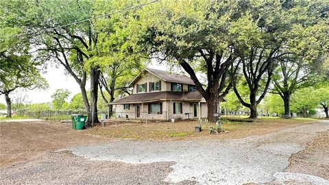 Tiny photo for 4 W Manning Street, Madisonville, TX 77864 (MLS # 26003782)