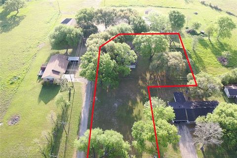 Tiny photo for 4 W Manning Street, Madisonville, TX 77864 (MLS # 26003782)