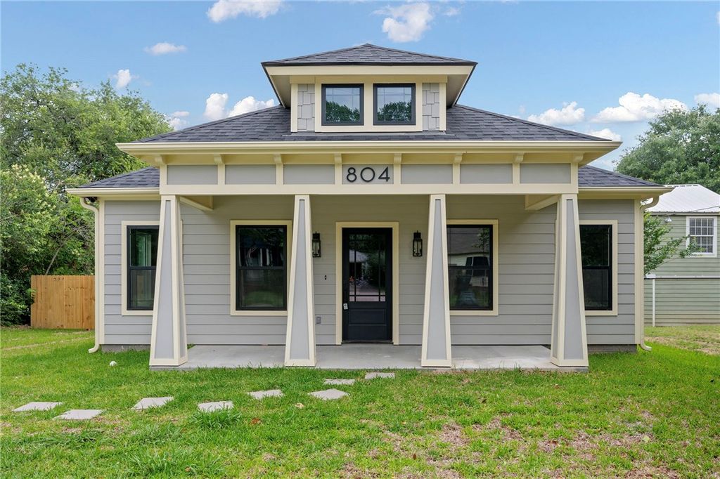 Photo of 804 E 27th Street, Bryan, TX 77803 (MLS # 26006167)
