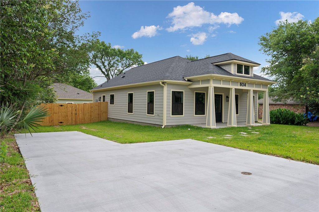 Photo of 804 E 27th Street, Bryan, TX 77803 (MLS # 26006167)