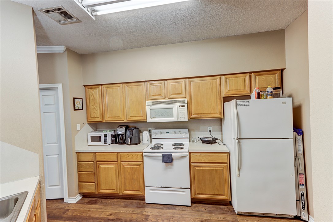 College Station, Texas 77845, United States, 3 Bedrooms Bedrooms, ,2 BathroomsBathrooms,Residential,Active,169601