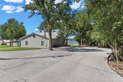 Tiny photo for 20253 Lakeshore Dr, Thornton, TX 76687 (MLS # 26009949)
