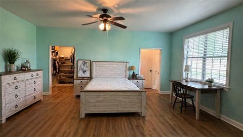 Tiny photo for 503 W Decherd St St, Franklin, TX 77856 (MLS # 26005382)