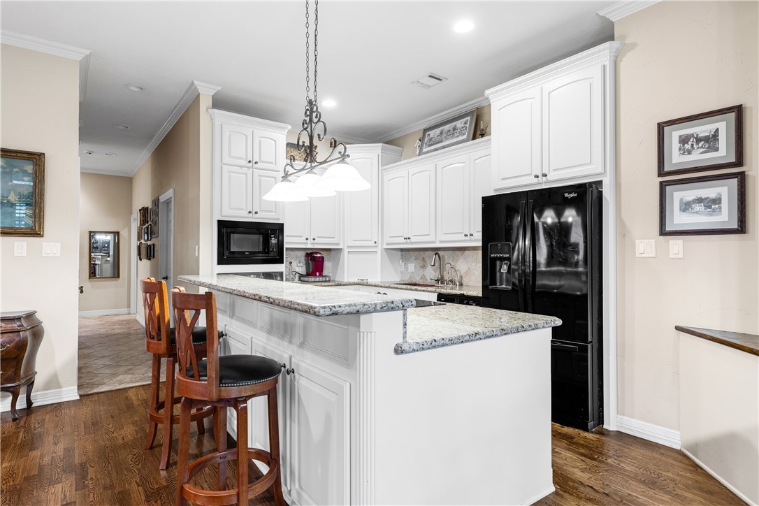 Bryan, Texas 77802, United States, 3 Bedrooms Bedrooms, ,3 BathroomsBathrooms,Residential,Active,33717