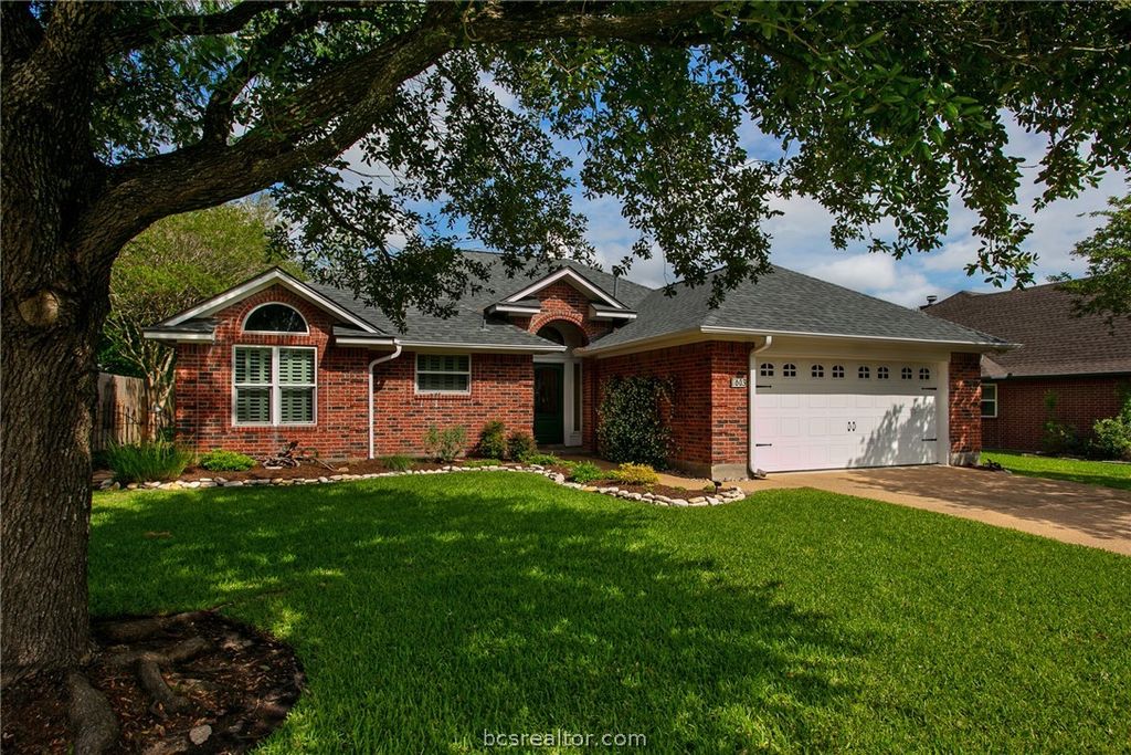 Photo of 603 Yorkshire Drive, College Station, TX 77845 (MLS # 26002675)